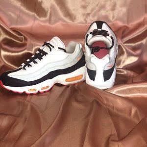 Nike Air Max Midnight Navy Laser Orange